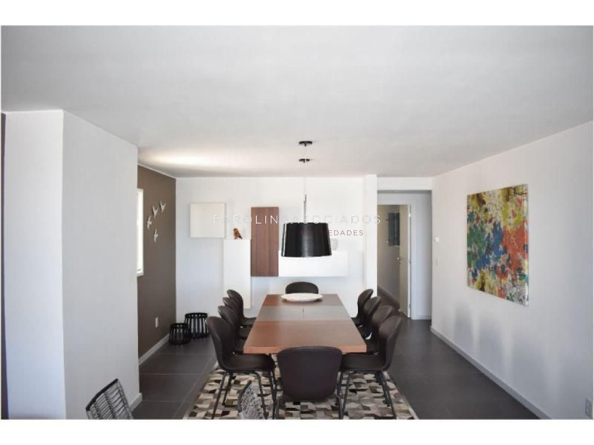 Penthouse en venta de 3 dormitorios en Bonaire, Punta del Este.
