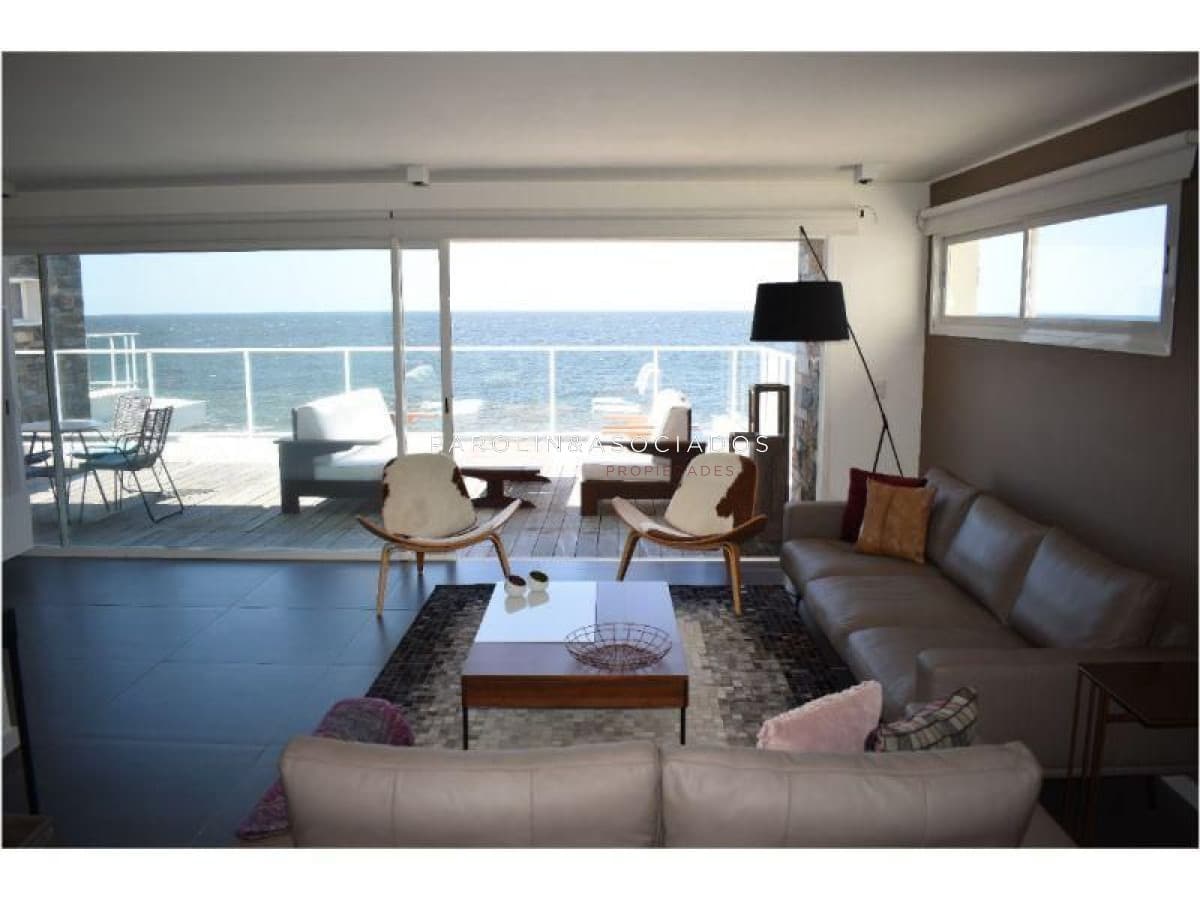 Penthouse en venta de 3 dormitorios en Bonaire, Punta del Este.