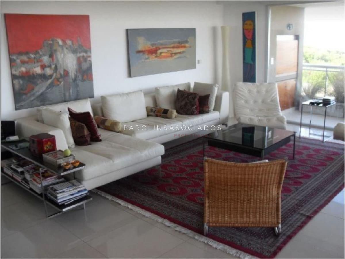 Apartamento en venta de 3 dormitorios en Terrazas de Villa Brava, Punta del Este.