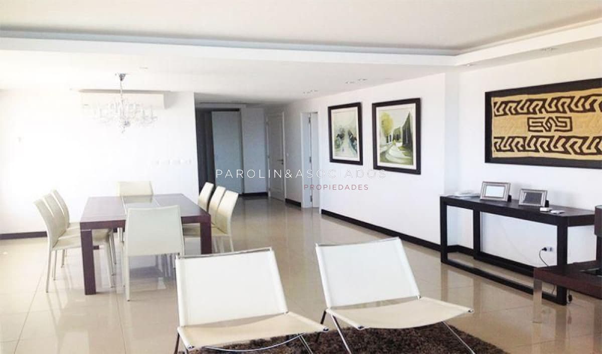 Apartamento en venta en Tiburón III, Punta del Este.