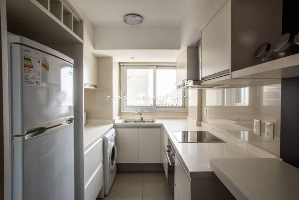Apartamento en venta de 2 dormitorios en Miami Boulevard, Punta del Este.