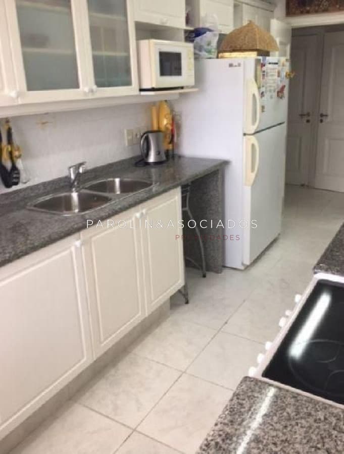 Apartamento 3 dormitorios en coral tower, mansa, Punta del Este.