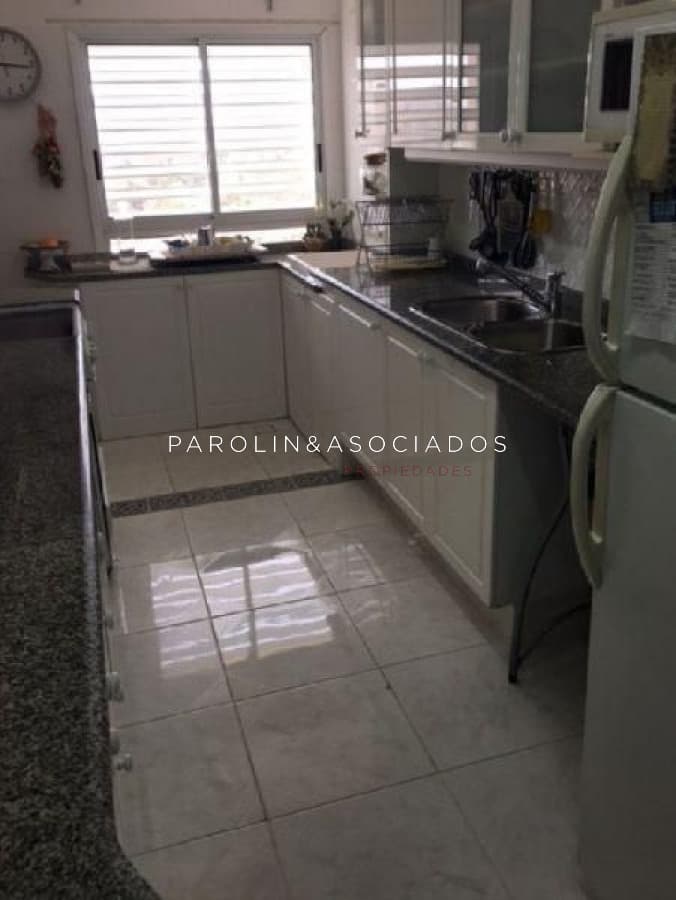 Apartamento 3 dormitorios en coral tower, mansa, Punta del Este.