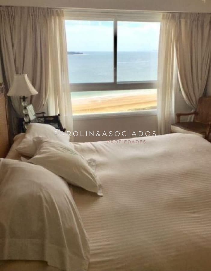 Apartamento 3 dormitorios en coral tower, mansa, Punta del Este.