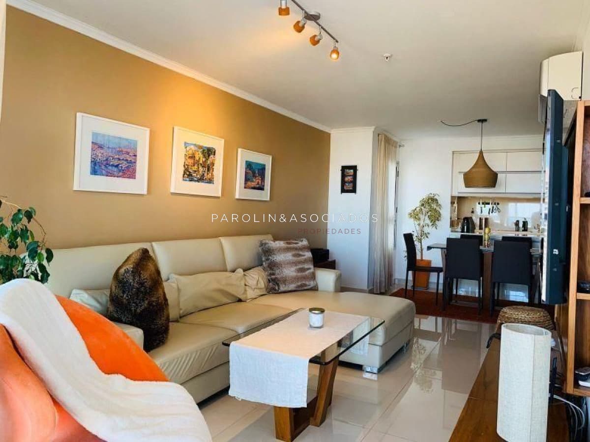 Apartamento en venta de 2 dormitorios en Miami Boulevard, Punta del Este.
