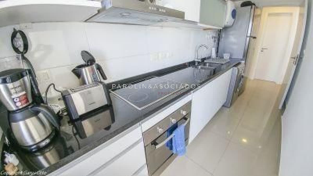 Apartamento en venta de 3 dormitorios en Wind Tower, Punta del Este.