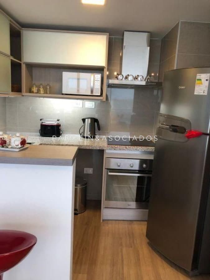Apartamento en venta de 2 dormitorios en torre Alexander Boulevard, Punta del Este.