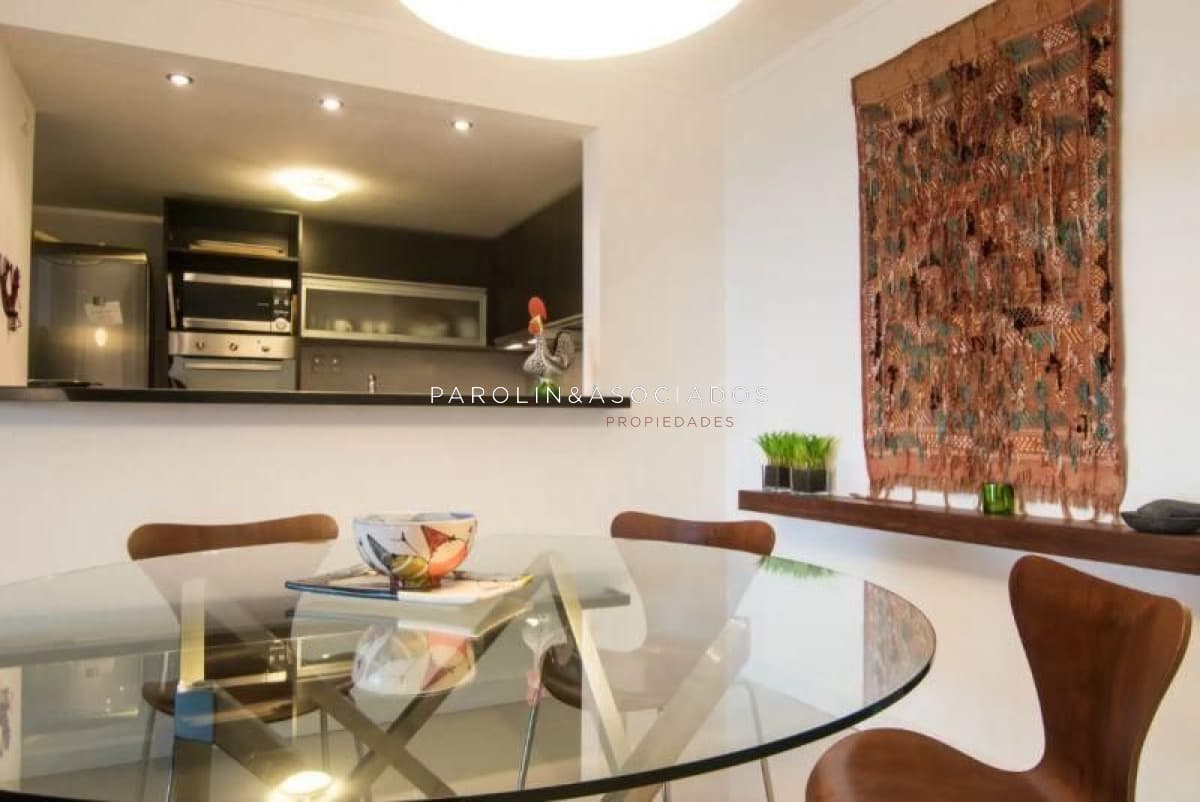 Apartamento en venta en piso alto en Forest Tower, Punta del Este.