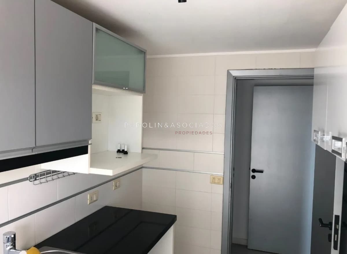 Apartamento en venta en Torre Francia, Punta del Este.