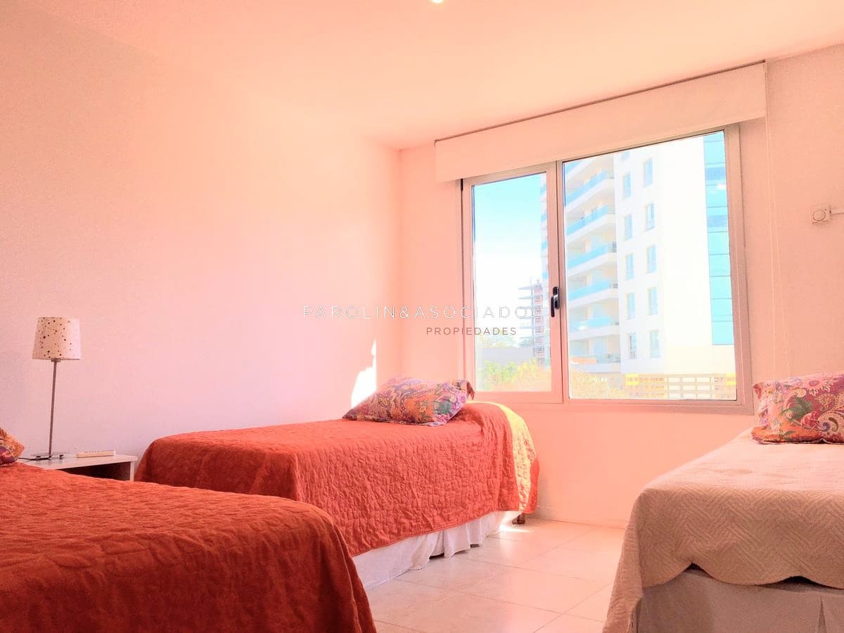 Apartamento en venta de 2 dormitorios en Brava, Punta del Este.