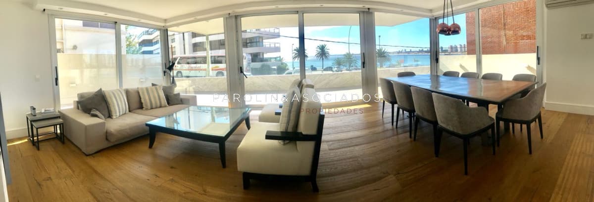 Apartamento en venta de 3 dormitorios en Mouette, Punta del Este.