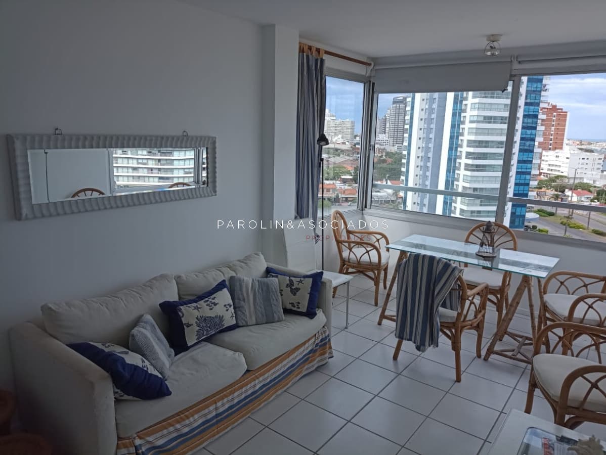 Apartamento de 1 dormitorio en venta en Cap Ferrat, Punta del Este.