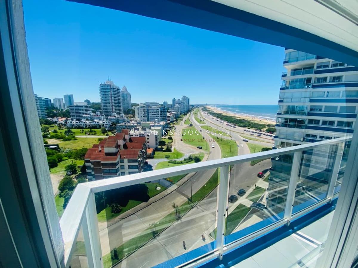 Apartamento de 3 dormitorios en Terrazas de Villa Brava, Punta del Este.