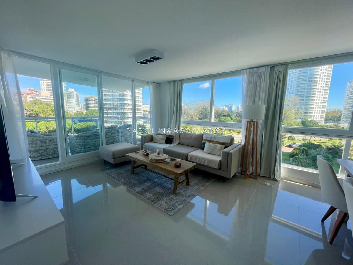 Apartamento de 1 dormitorio en venta Torre One, Brava, Punta del Este