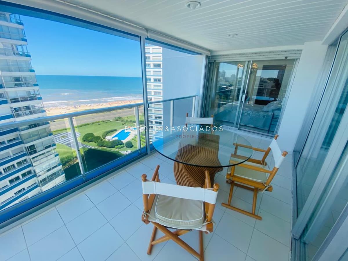 Apartamento de 3 dormitorios en Terrazas de Villa Brava, Punta del Este.