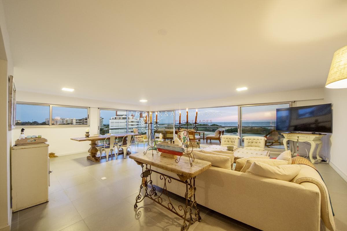 Muy lindo apartamento en venta en Silente, Punta del Este.