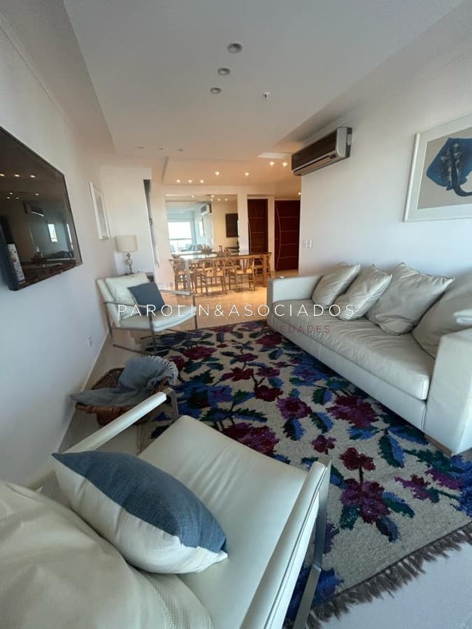 Apartamento 2 dormitorios Miami Boulevard  Mansa Punta del este