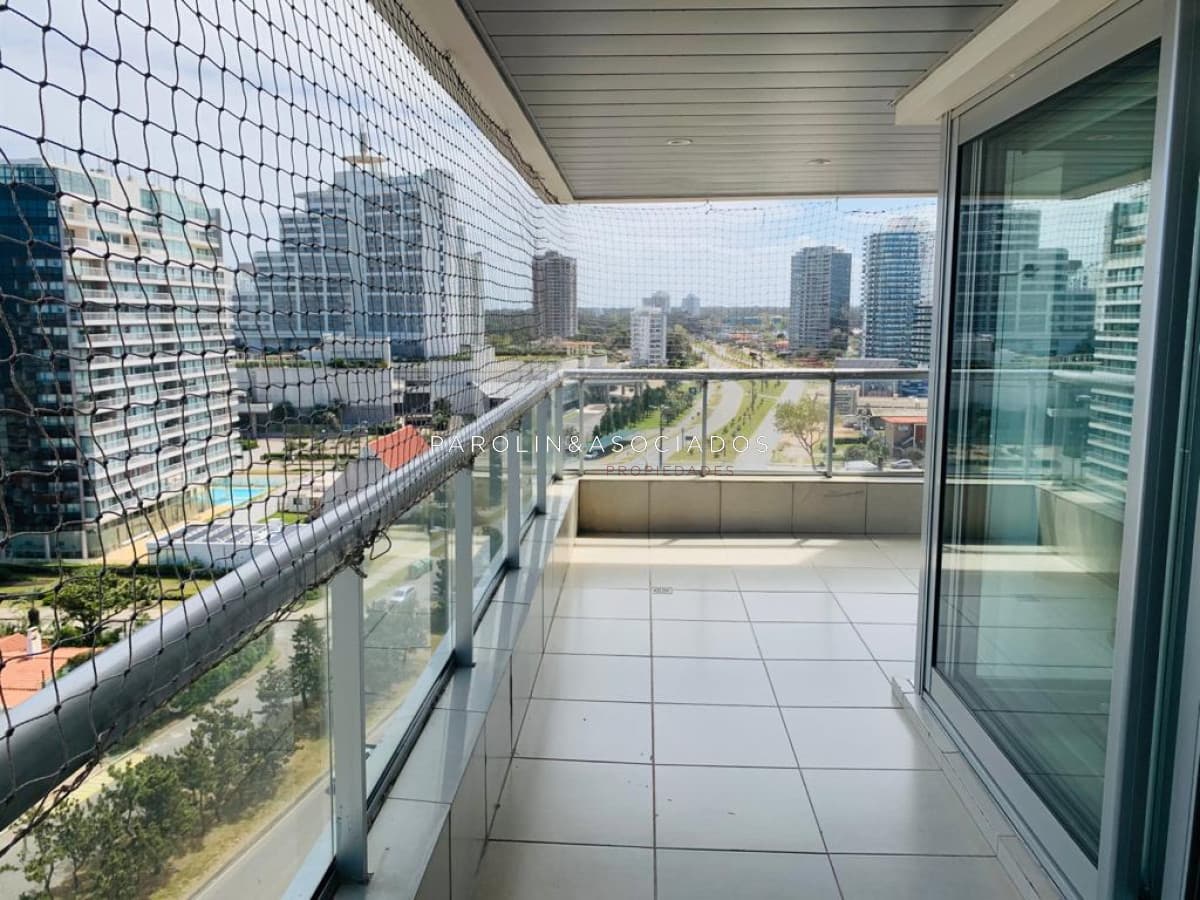 Apartamento en venta en Art Bulevar, Punta del Este.