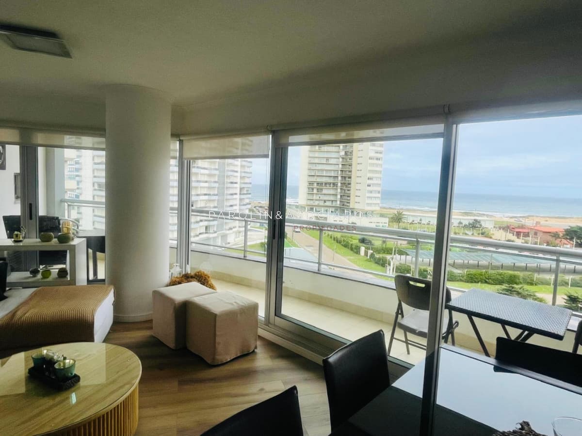 Departamento en Alquiler Temporario de 3 dormitorios en South Beach, Punta del Este