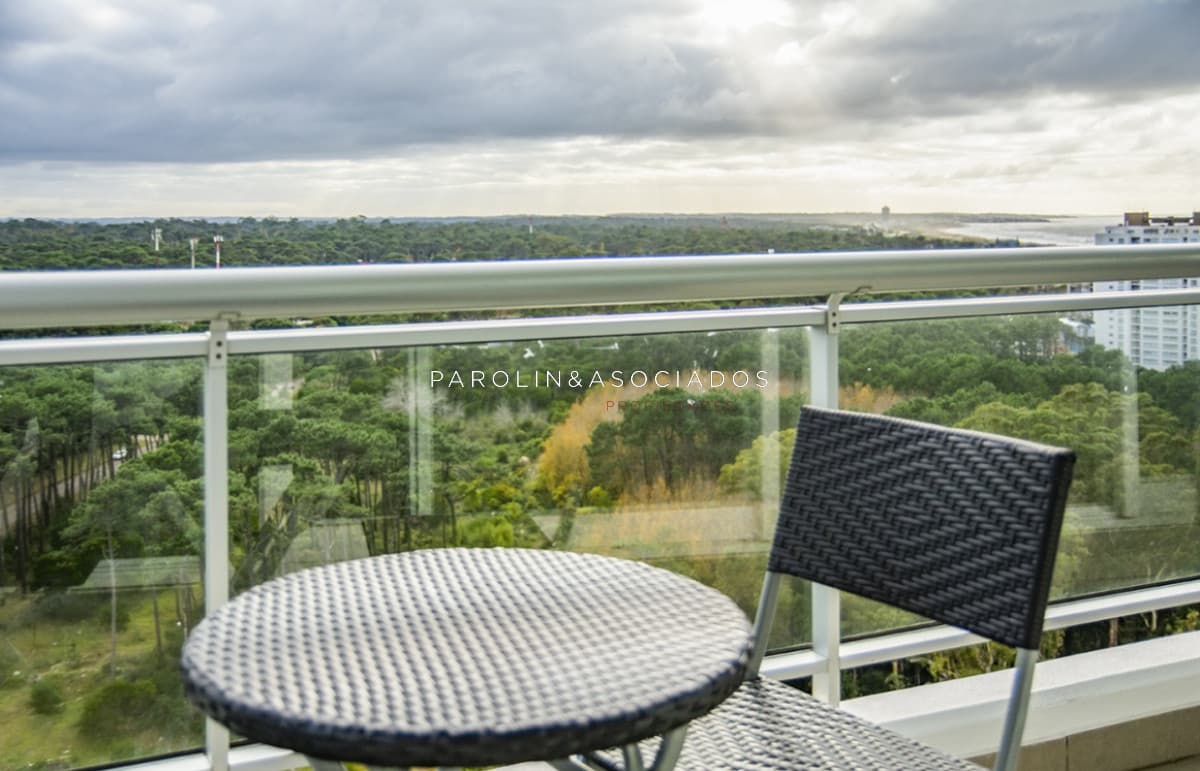 Apartamento de 1 dormitorio en torre One, Punta del Este