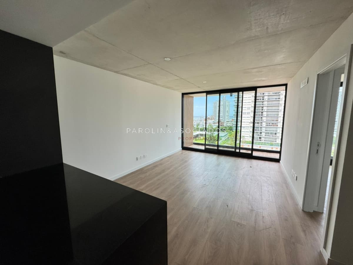 Departamento en Venta de 2 dormitorios en Torres del Este, Punta del Este