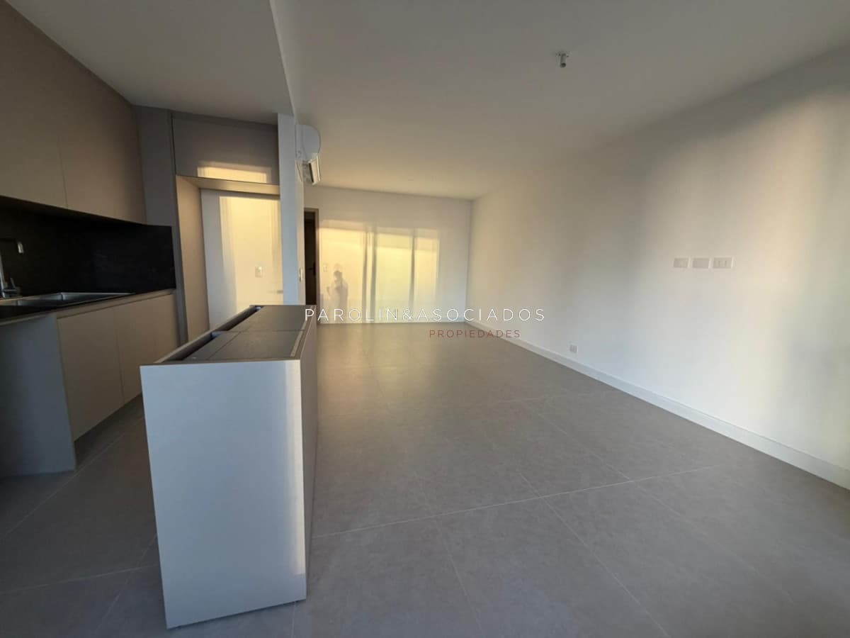 Apartamento en venta de 2 dormitorios en Wave Brava, Punta del Este