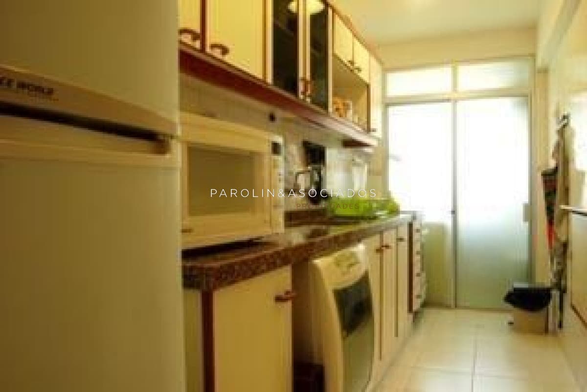 Apartamento en venta de 2 dormitorios en Ocean Tower, Punta del Este.