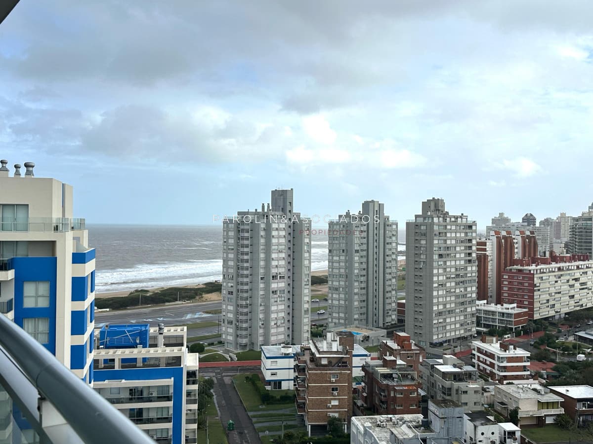 Apartamento en venta de 3 dormitorios en Forest Tower II, Punta del Este
