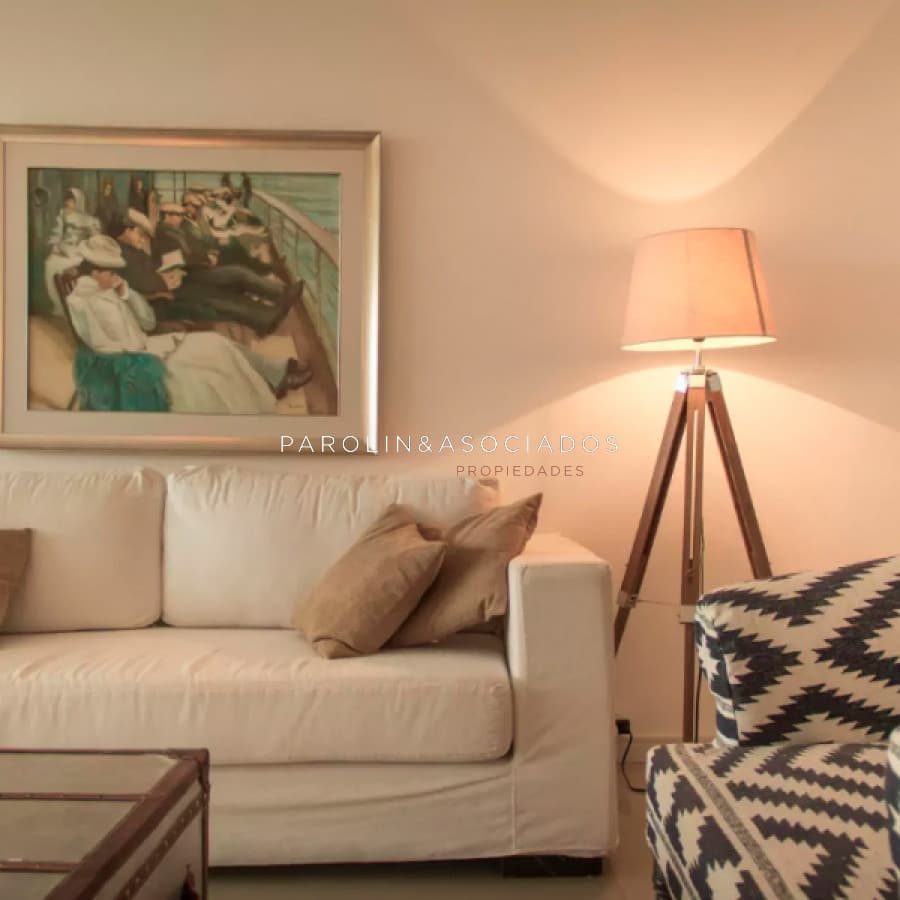 Apartamento en venta de 3 dormitorios en edificio Blue Marine, Punta del Este.