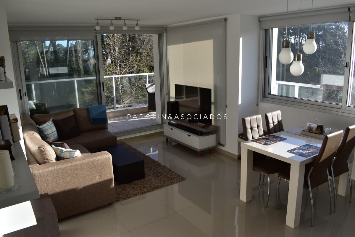 Apartamento en venta en Acapulco Tower, Punta del Este.