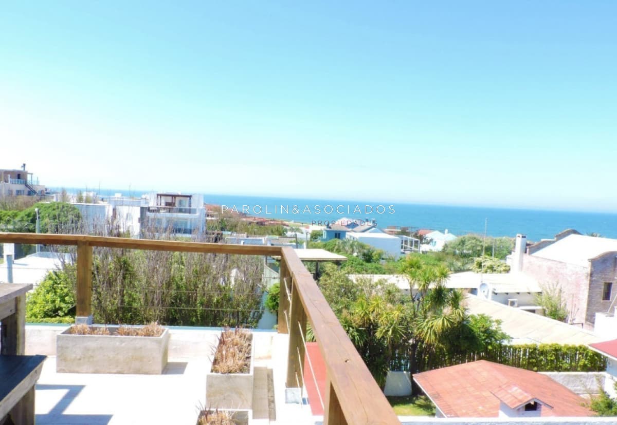 Departamento en Venta de 4 Dormitorios en Manantiales