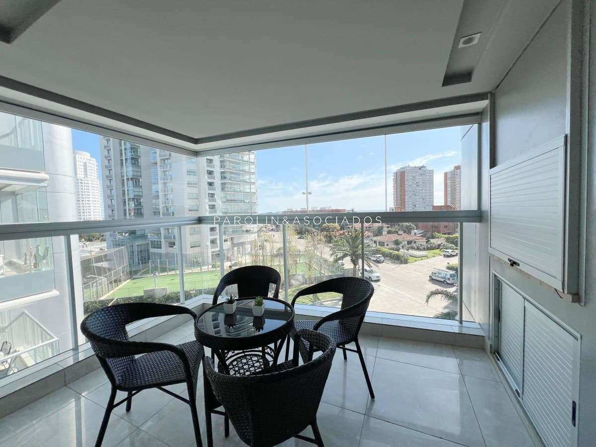 Apartamento en venta de 2 dormitorios en Miami Boulevard ll, Punta del Este.