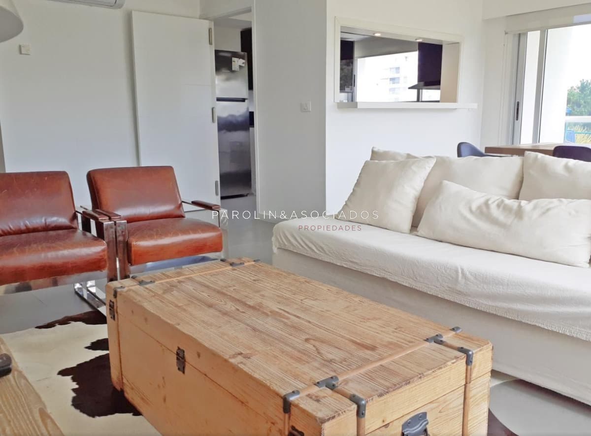 Departamento en Venta de 2 dormitorios en Edificio Silente, Punta del Este