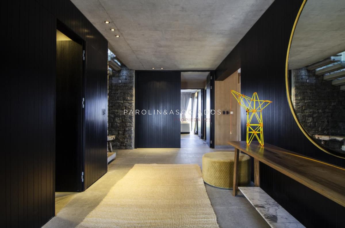 Casa de 4 Dormitorios + Dependencia en Venta en Pinar del Faro, José Ignacio