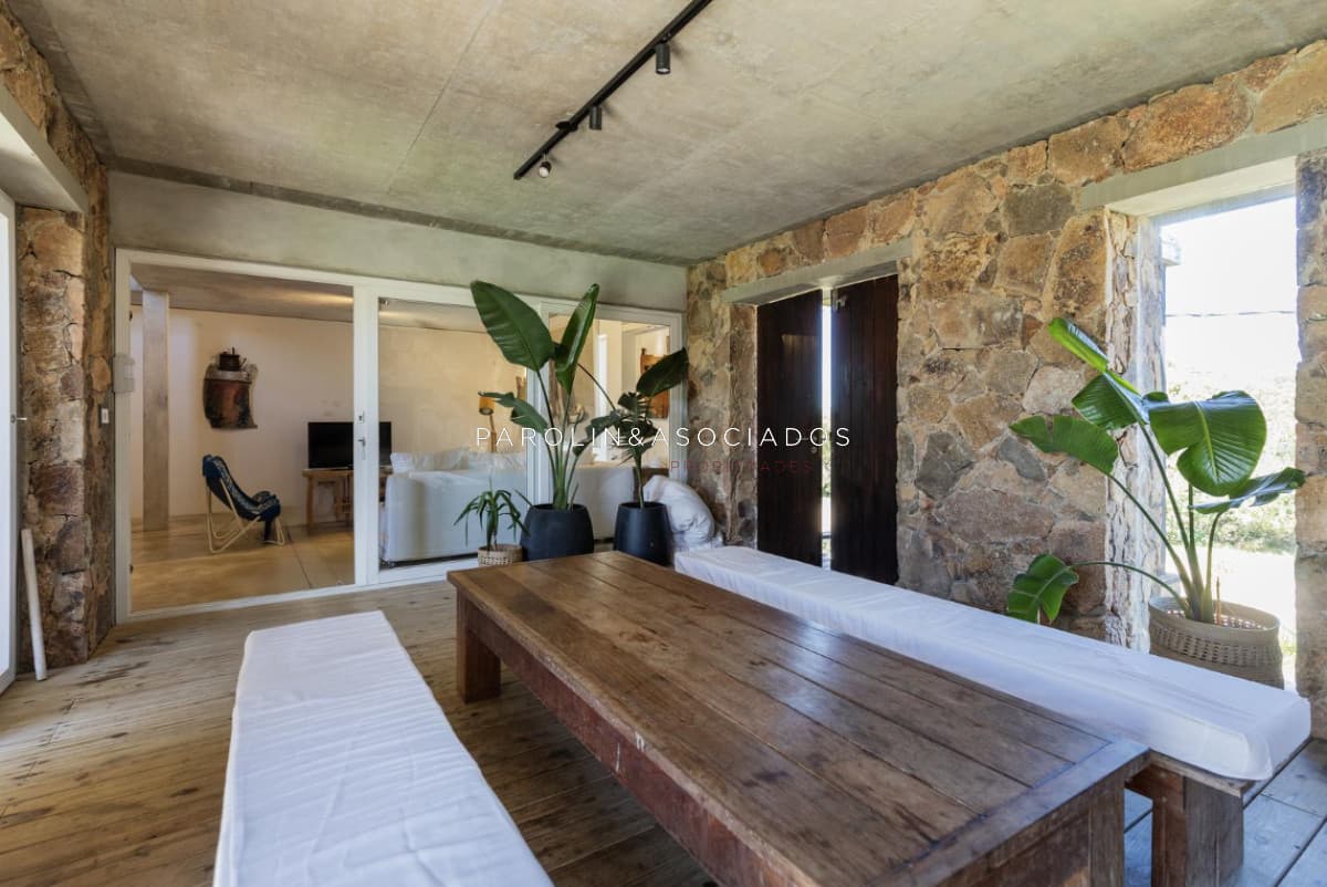 Casa en Venta de 4 Dormitorios en La Juanita, José Ignacio