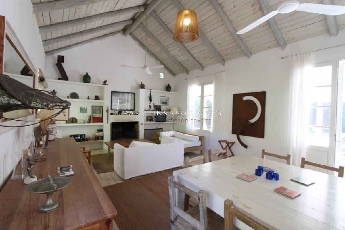 Casa en venta de 3 dormitorios en Montoya, Punta del Este.