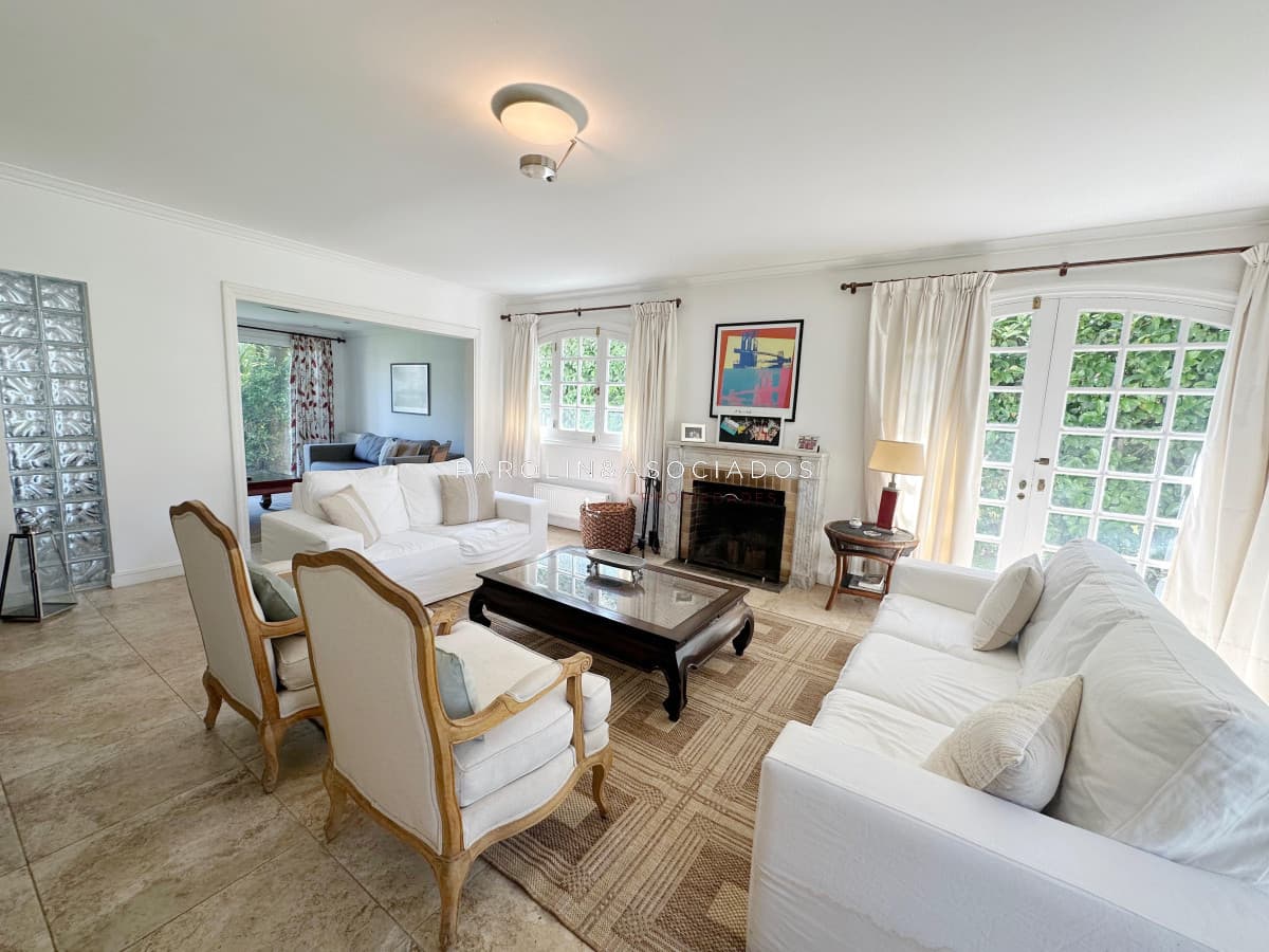 Casa en Venta de 6 Dormitorios en Mansa, Punta del Este