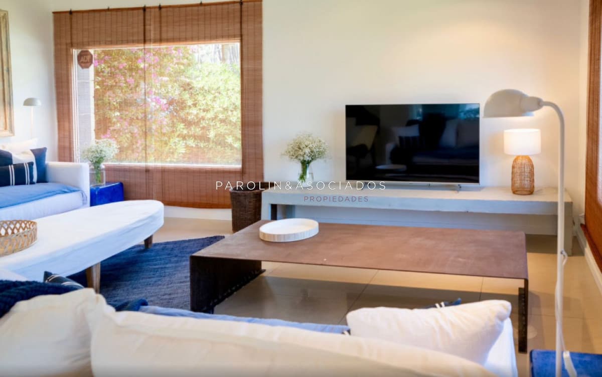 Venta de Casa 4 dormitorios, Manantiales, Punta del Este