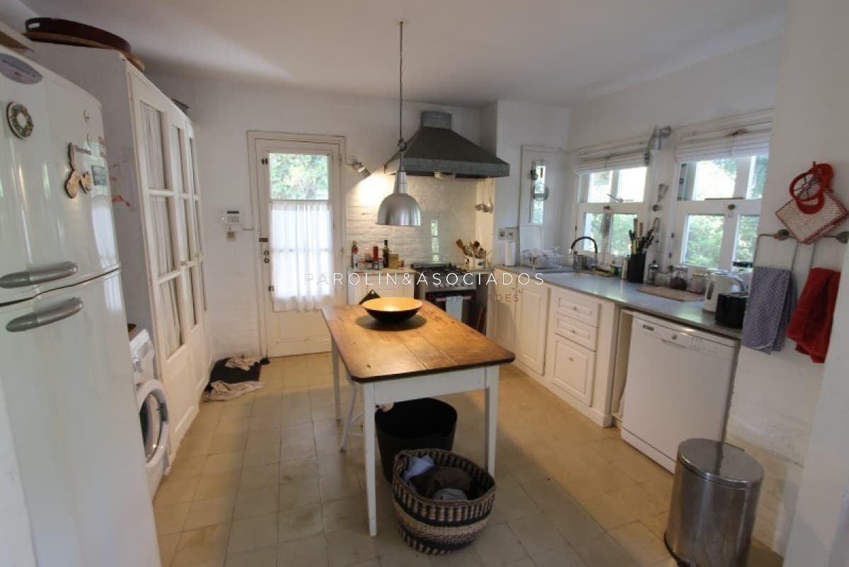 Casa en venta de 3 dormitorios en Montoya, Punta del Este.