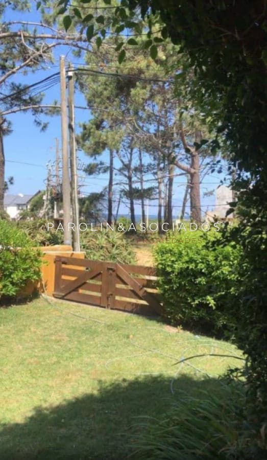 Casa de 4 dormitorios en venta en Montoya, La Barra, Punta del Este