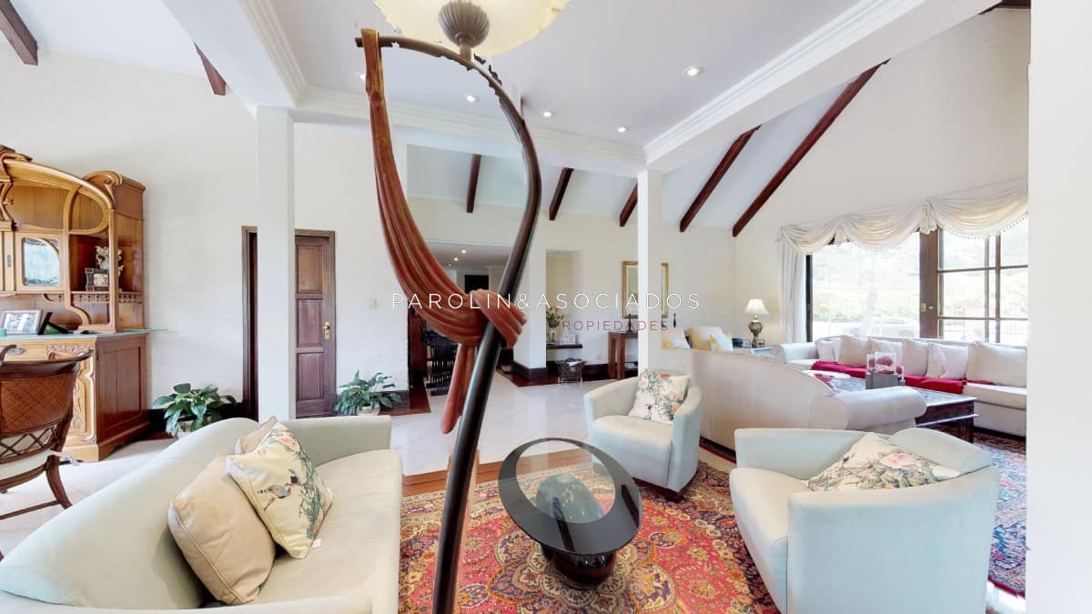 Casa en venta de 6 dormitorios en el Golf, Punta del Este.