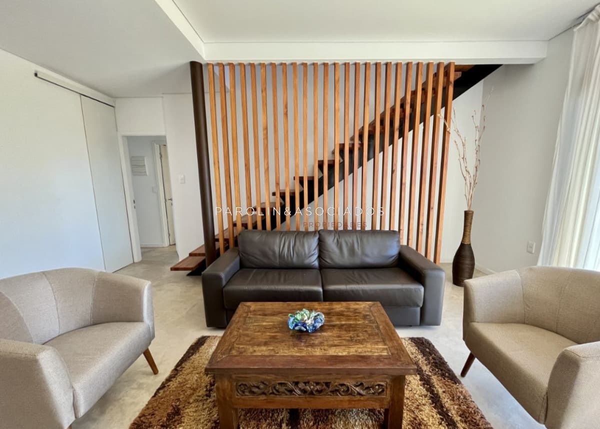 Casa en Venta de 3 Dormitorios en La Barra, Punta del Este