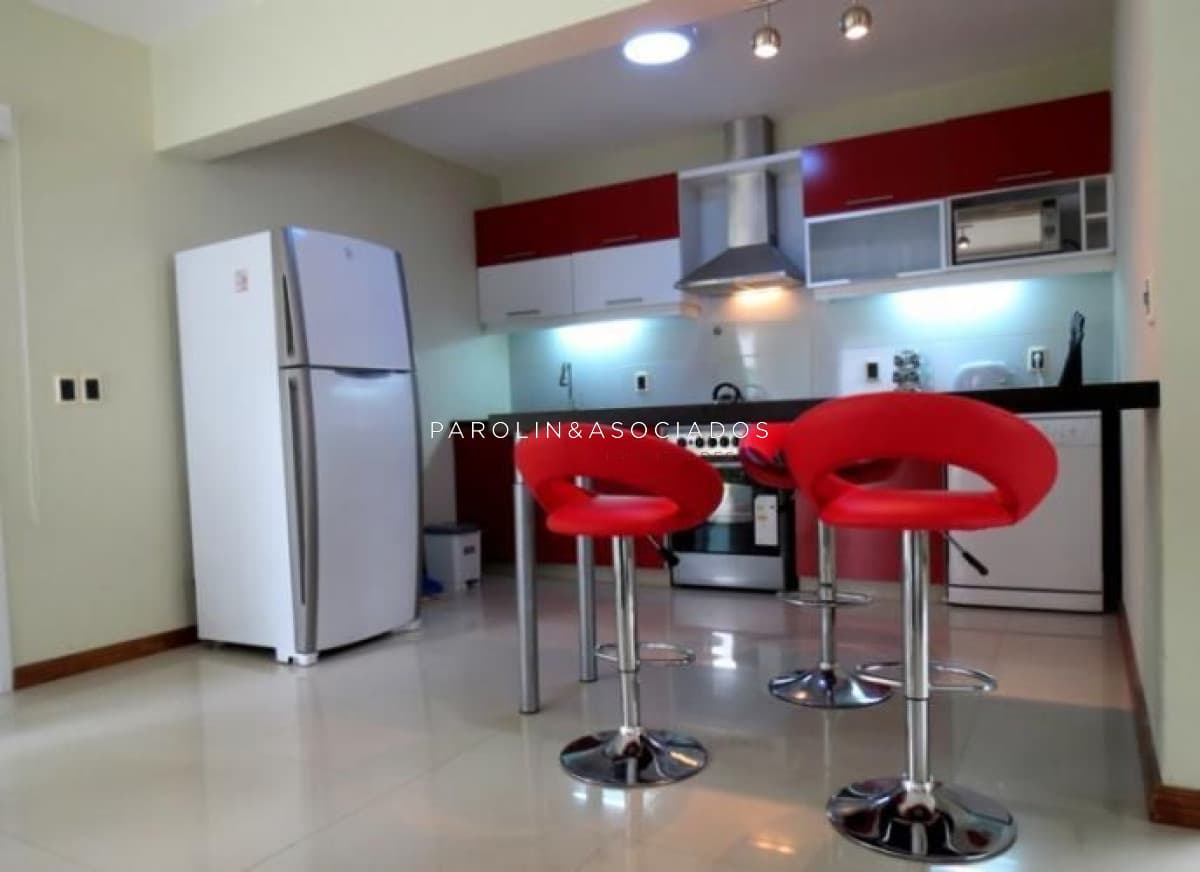 Casa en venta de 4 dormitorios en barrio Club Solanas, Punta del Este.