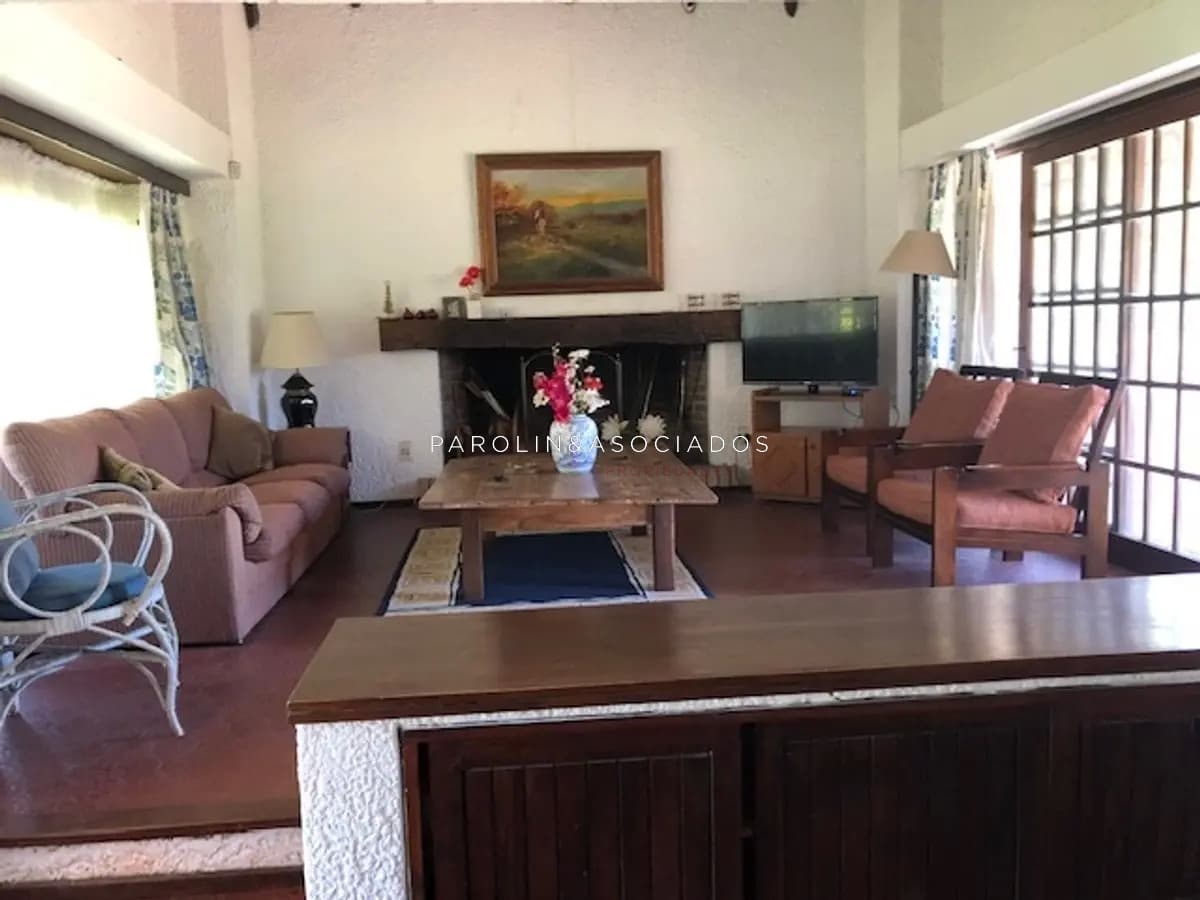 Casa en venta de 4 dormitorios en Beverly Hills, Punta del Este.