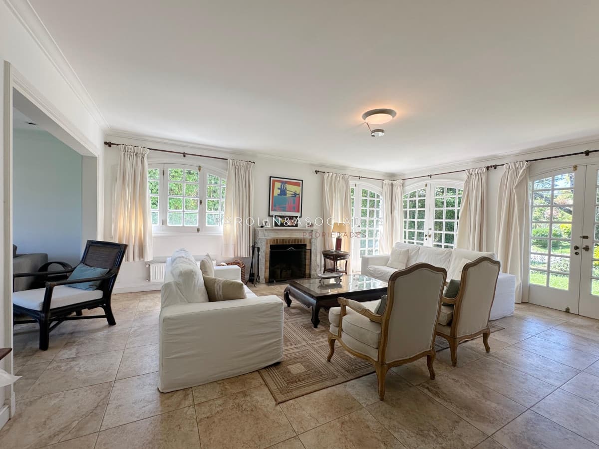 Casa en Venta de 6 Dormitorios en Mansa, Punta del Este