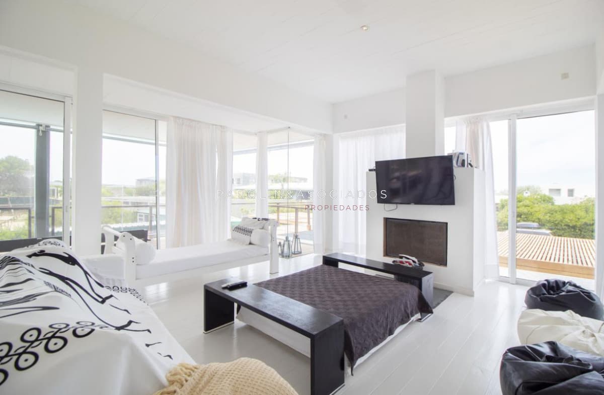 Casa en Venta de 4 Dormitorios en Club de Mar, José Ignacio