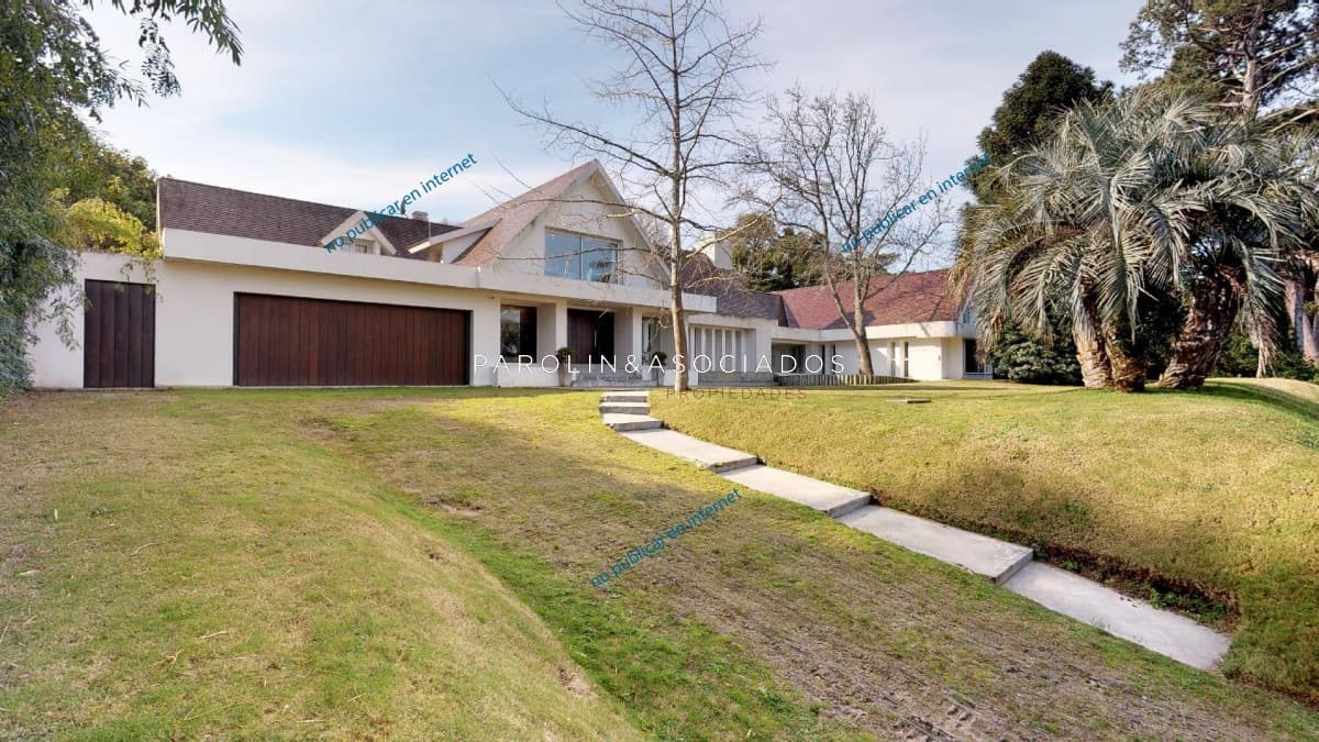 Casa en venta de 7 dormitorios en el Golf, Punta del Este.