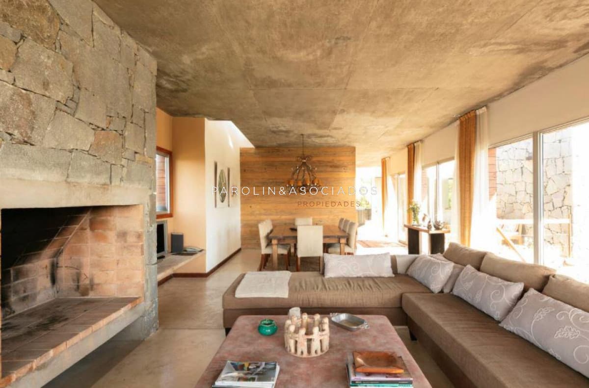 Casa en Venta de 4 Dormitorios en Village del Faro, José Ignacio