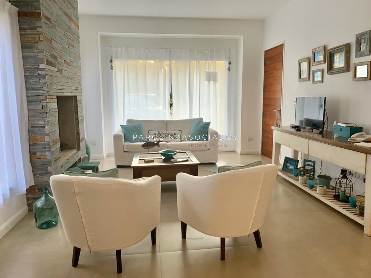 Casa en venta de 4 dormitorios en Solanas, Punta del Este.