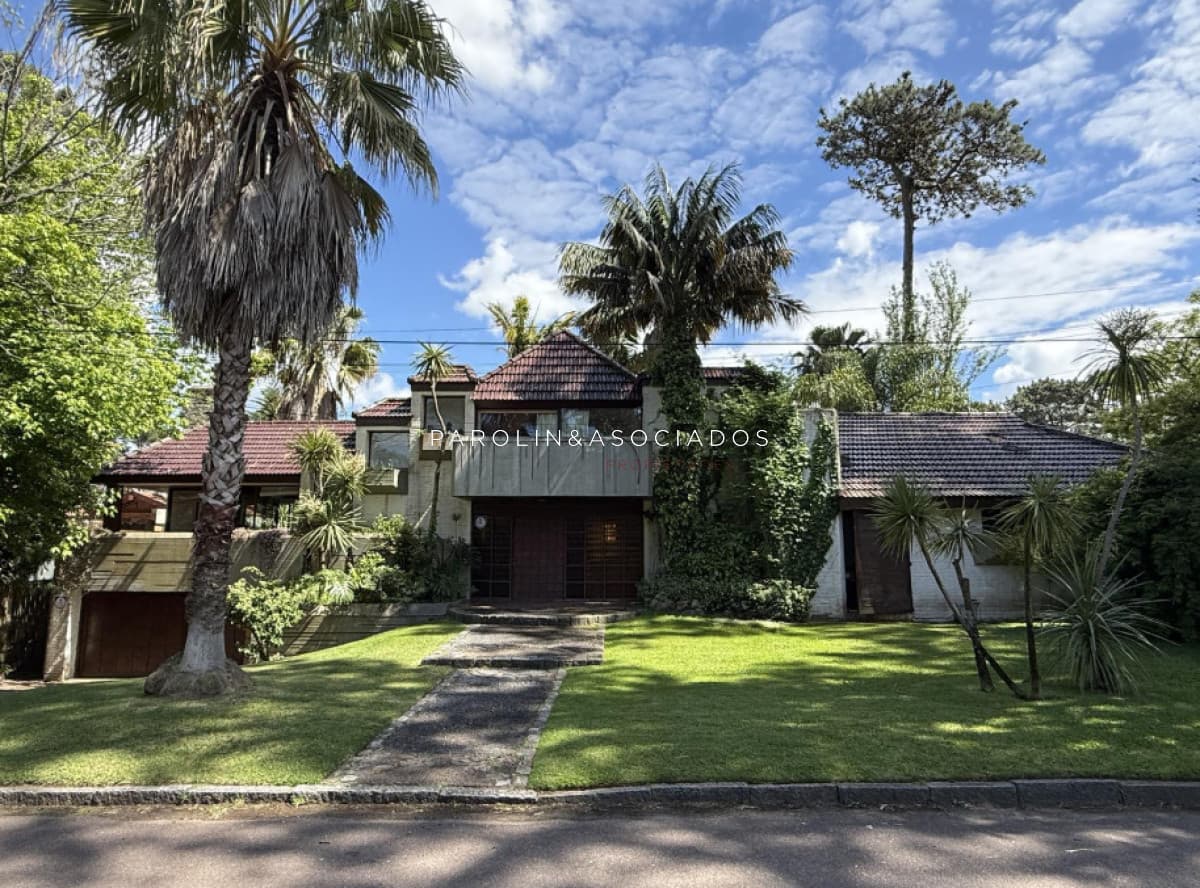 Casa en Venta de 3 dormitorios en Playa Mansa, Punta del Este